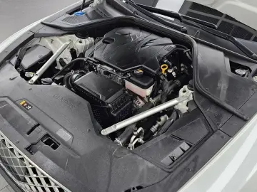 2023 Genesis G80 с пробегом 36 979 км