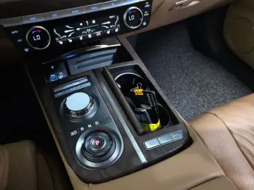 2023 Genesis G80 с пробегом 45 420 км