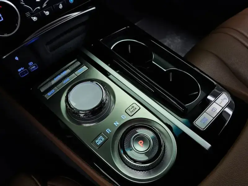 2023 Genesis G80 с пробегом 36 979 км