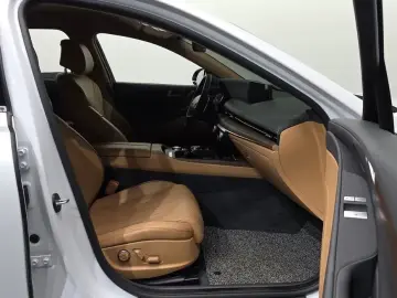 2023 Genesis G80 с пробегом 45 420 км