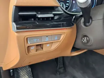 2023 Genesis G80 с пробегом 36 979 км