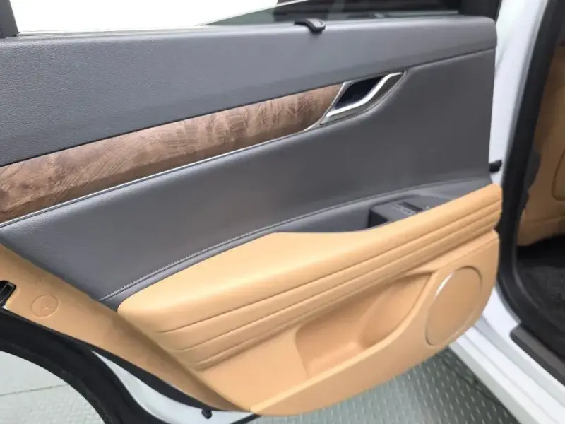 2023 Genesis G80 с пробегом 45 420 км