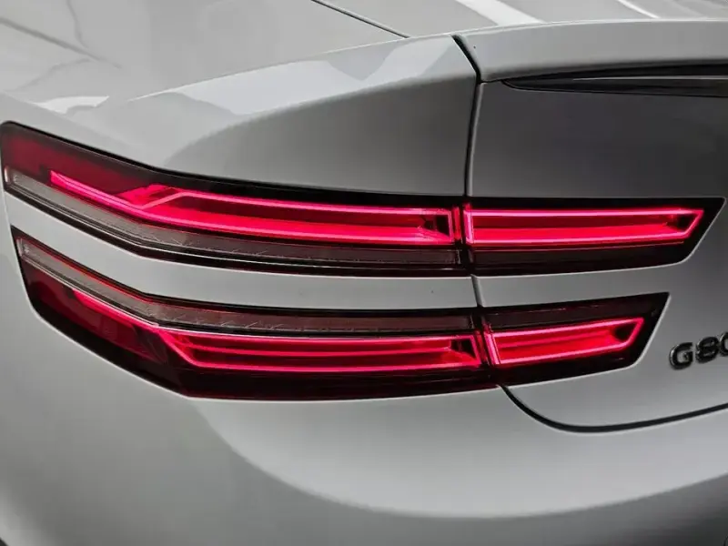 2023 Genesis G80 с пробегом 36 979 км