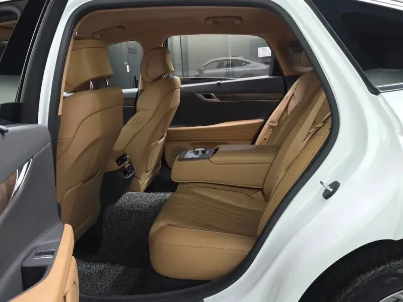 2023 Genesis G80 с пробегом 45 420 км