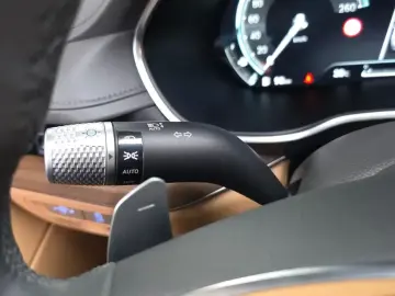 2023 Genesis G80 с пробегом 45 420 км
