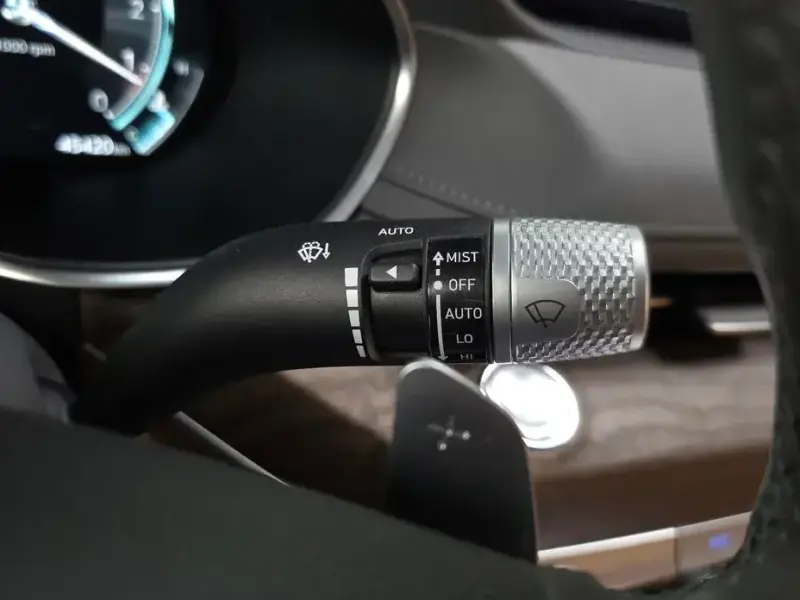 2023 Genesis G80 с пробегом 45 420 км