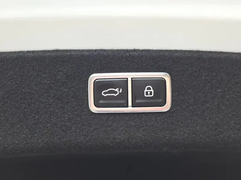 2023 Genesis G80 с пробегом 45 420 км
