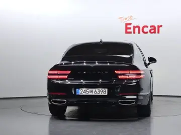 2023 Genesis G80 с пробегом 82 586 км