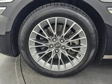 2023 Genesis G80 с пробегом 82 586 км