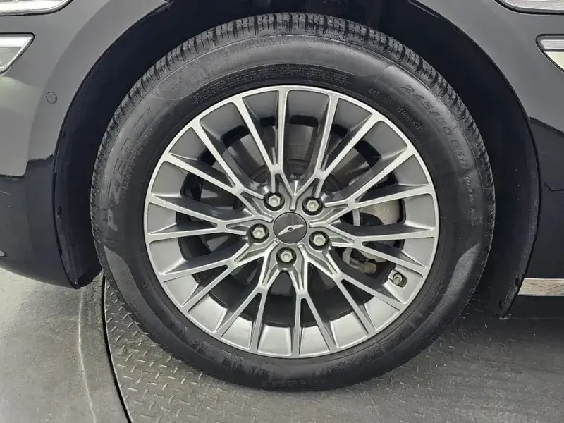 2023 Genesis G80 с пробегом 82 586 км