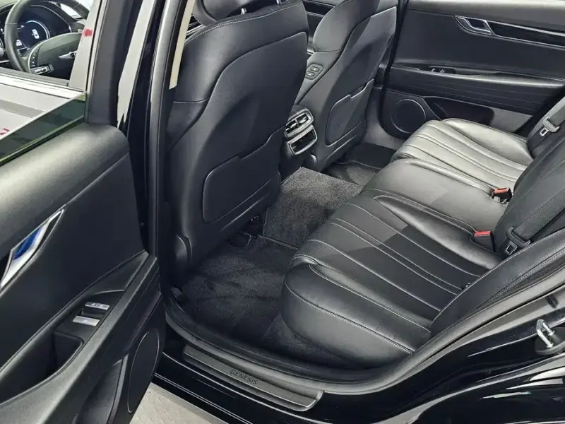 2023 Genesis G80 с пробегом 82 586 км