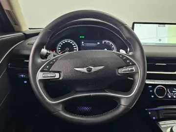 2023 Genesis G80 с пробегом 82 586 км