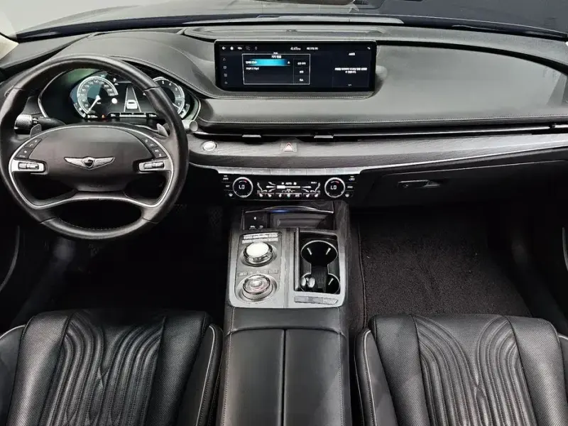 2023 Genesis G80 с пробегом 50 047 км