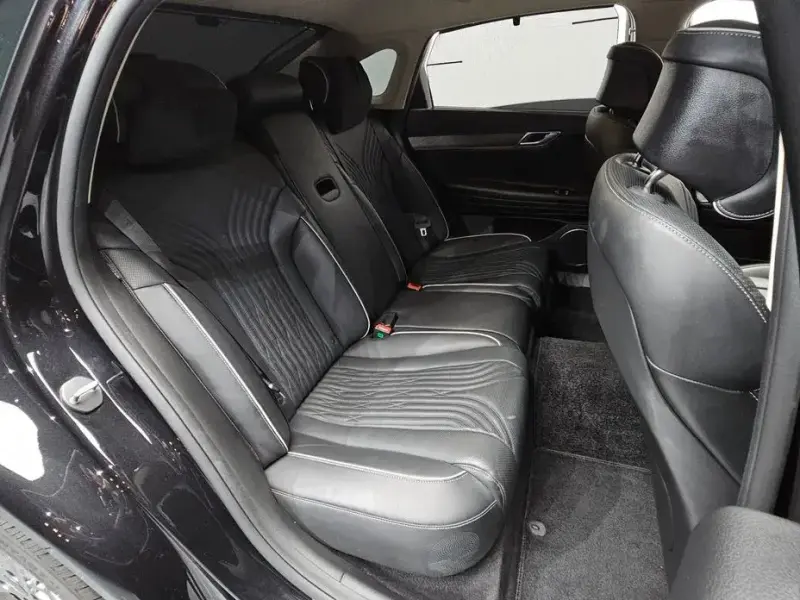 2023 Genesis G80 с пробегом 50 047 км