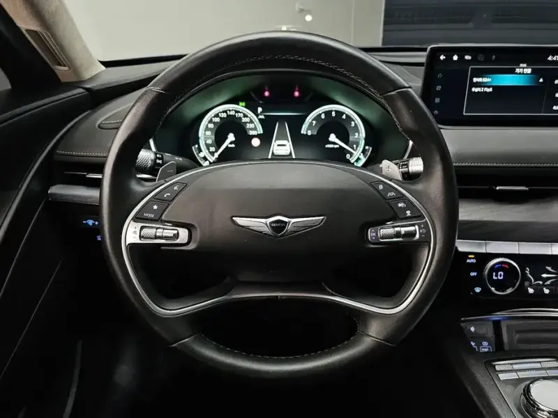 2023 Genesis G80 с пробегом 50 047 км