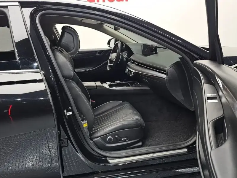 2023 Genesis G80 с пробегом 50 047 км