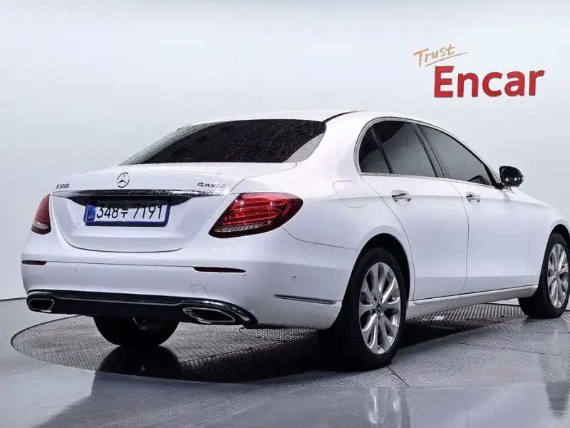 2020 Mercedes-Benz E-Класс с пробегом 222 341 км