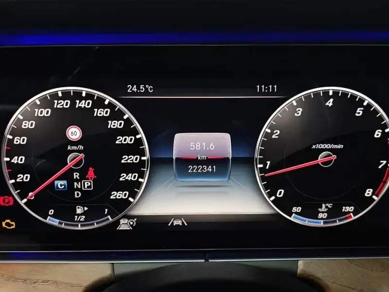 2020 Mercedes-Benz E-Класс с пробегом 222 341 км