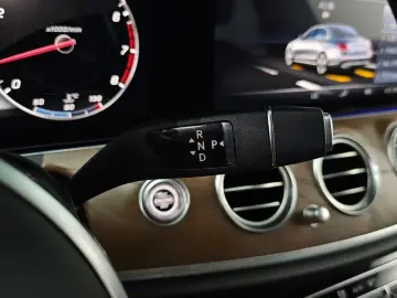 2020 Mercedes-Benz E-Класс с пробегом 222 341 км