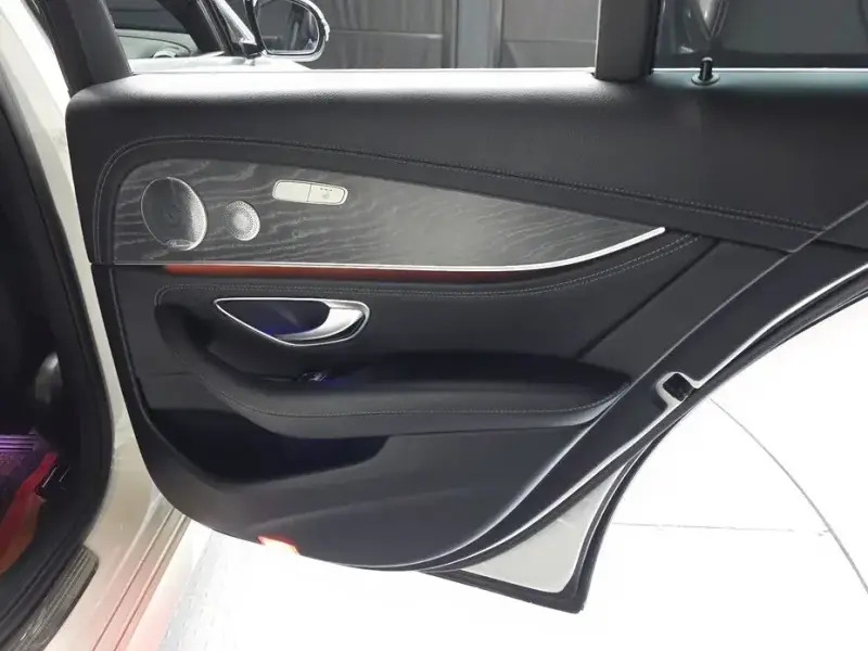 2020 Mercedes-Benz E-Класс с пробегом 73 269 км