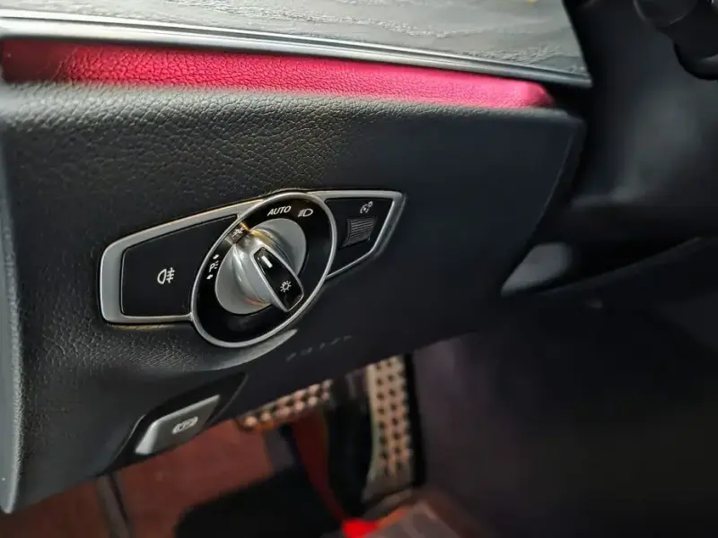 2020 Mercedes-Benz E-Класс с пробегом 73 269 км