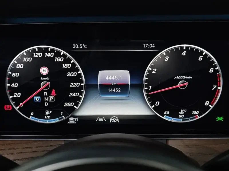 2020 Mercedes-Benz E-Класс с пробегом 14 452 км