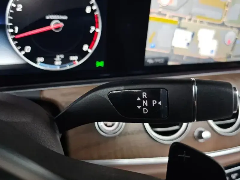 2020 Mercedes-Benz E-Класс с пробегом 14 452 км