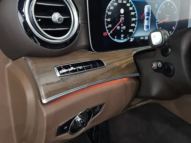 2020 Mercedes-Benz E-Класс с пробегом 14 452 км