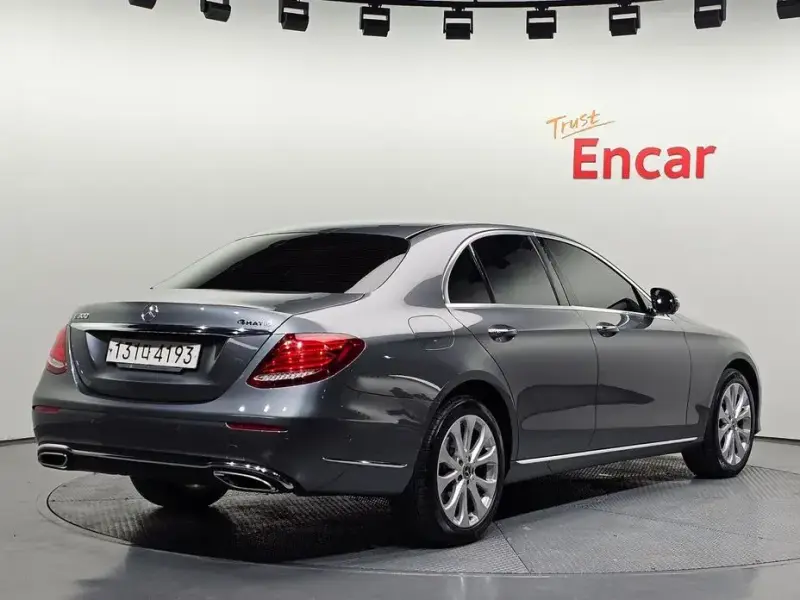 2020 Mercedes-Benz E-Класс с пробегом 154 404 км