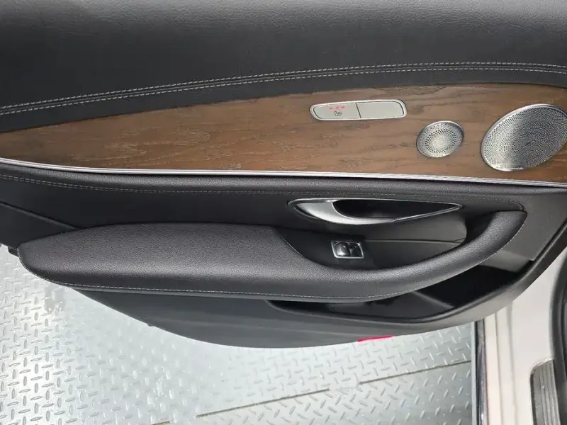 2019 Mercedes-Benz E-Класс с пробегом 76 255 км