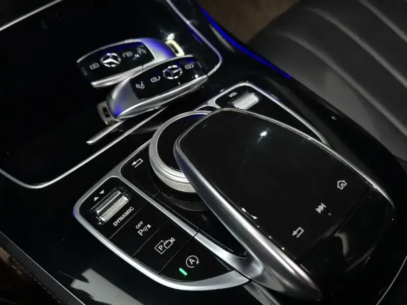 2019 Mercedes-Benz E-Класс с пробегом 76 255 км