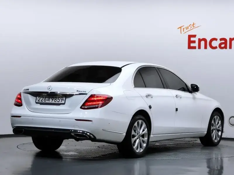 2020 Mercedes-Benz E-Класс с пробегом 103 514 км