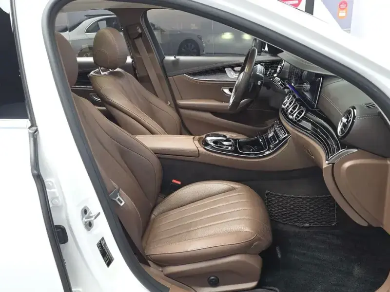 2020 Mercedes-Benz E-Класс с пробегом 78 406 км