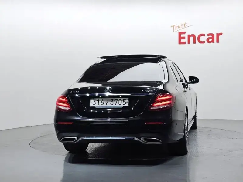2020 Mercedes-Benz E-Класс с пробегом 16 653 км