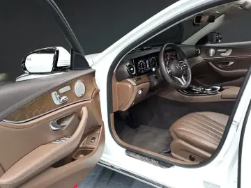 2019 Mercedes-Benz E-Класс с пробегом 83 604 км