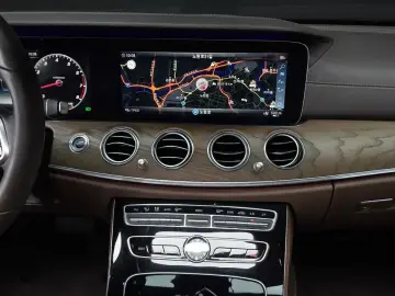 2019 Mercedes-Benz E-Класс с пробегом 83 604 км