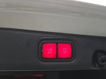 2019 Mercedes-Benz E-Класс с пробегом 83 604 км