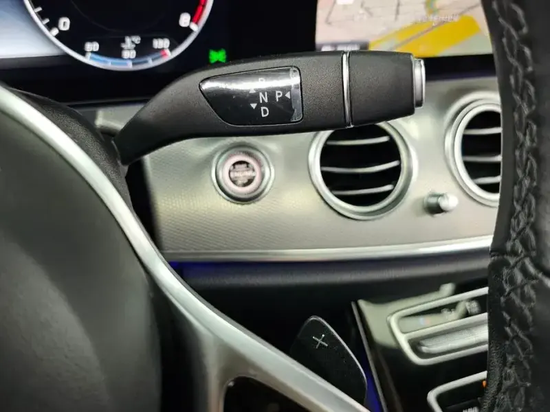 2020 Mercedes-Benz E-Класс с пробегом 65 751 км