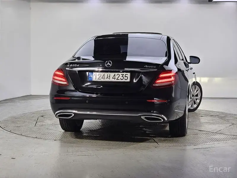 2019 Mercedes-Benz E-Класс с пробегом 127 265 км