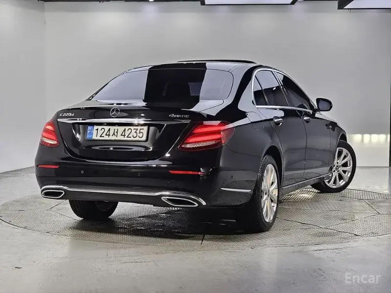 2019 Mercedes-Benz E-Класс с пробегом 127 265 км