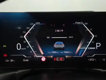 2022 BMW i4 с пробегом 75 493 км