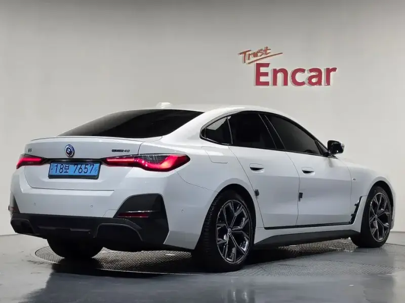 2022 BMW i4 с пробегом 96 837 км