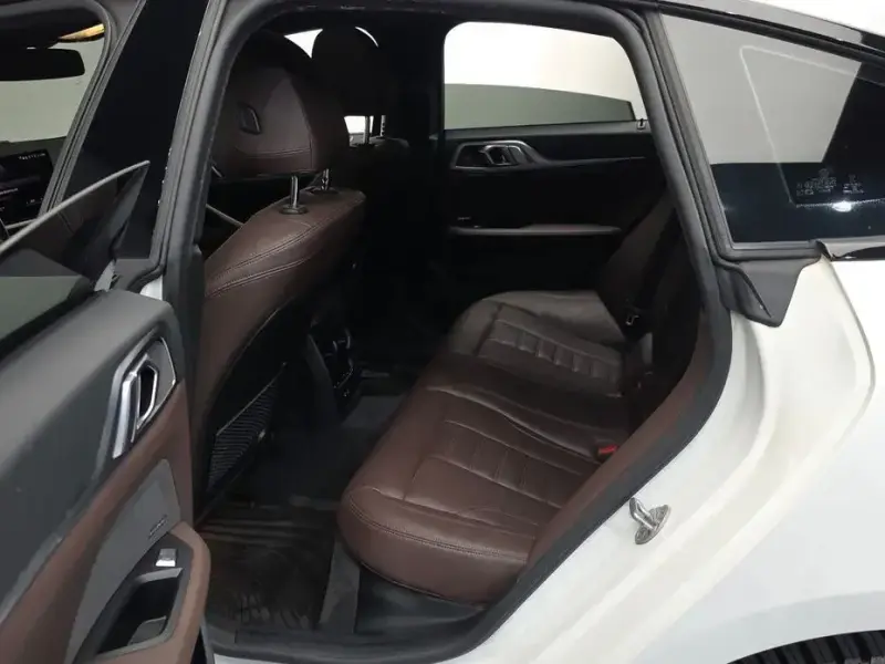 2022 BMW i4 с пробегом 96 837 км