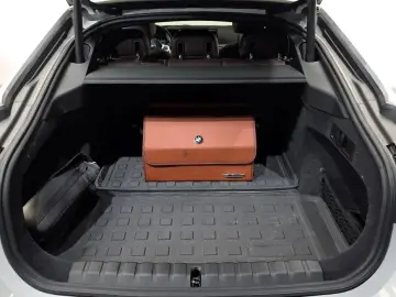 2022 BMW i4 с пробегом 96 837 км