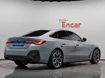 2022 BMW i4 с пробегом 32 965 км