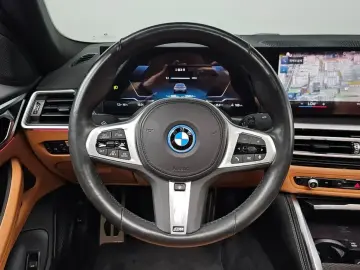 2022 BMW i4 с пробегом 32 965 км