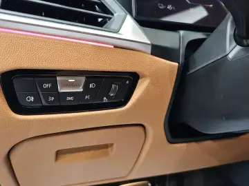 2022 BMW i4 с пробегом 32 965 км
