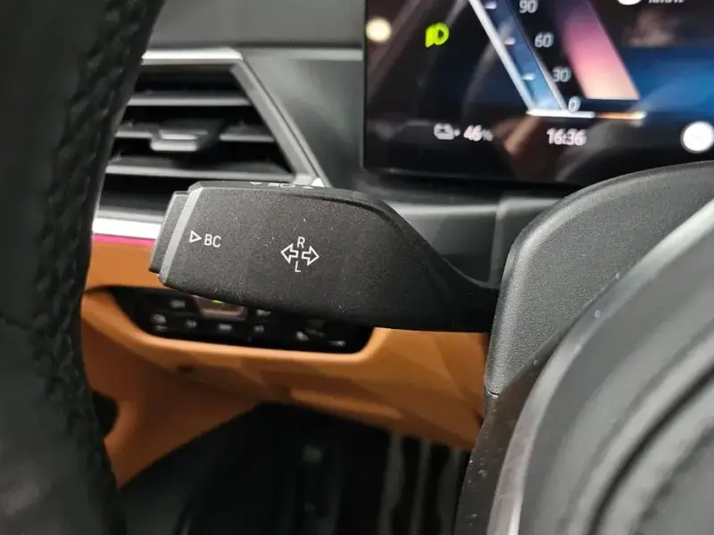 2022 BMW i4 с пробегом 32 965 км