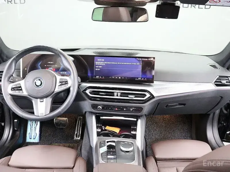 2024 BMW i4 с пробегом 11 802 км