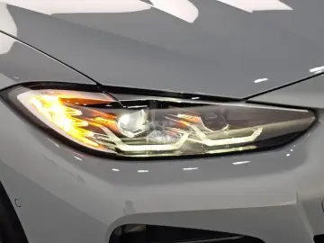2022 BMW i4 с пробегом 32 965 км